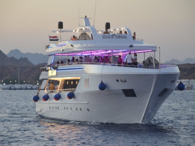 ‏‎Serata Romantica con Cena sulla Barca a Sharm el Sheikh