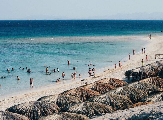 Escursione a Orange Bay da El Gouna – Gita in Barca con Snorkeling