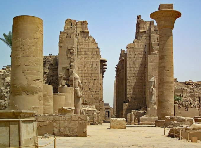 Escursione luxor da sharm el sheik in aereo - tour privato