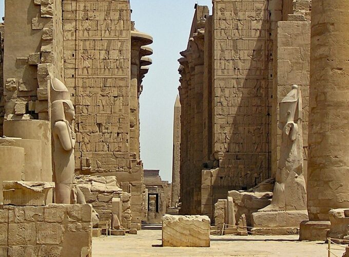 Gita di un giorno intero alle rive est e ovest di Luxor