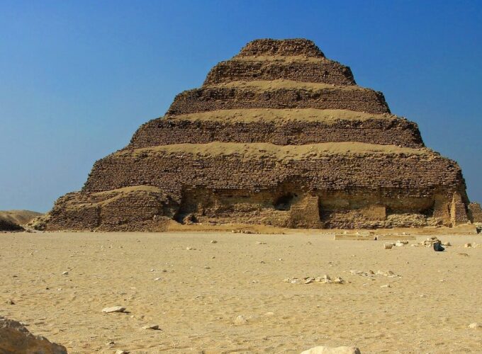 Oltre le Piramidi: 8 Giorni tra Cairo, Crociera sul Nilo e Abu Simbel