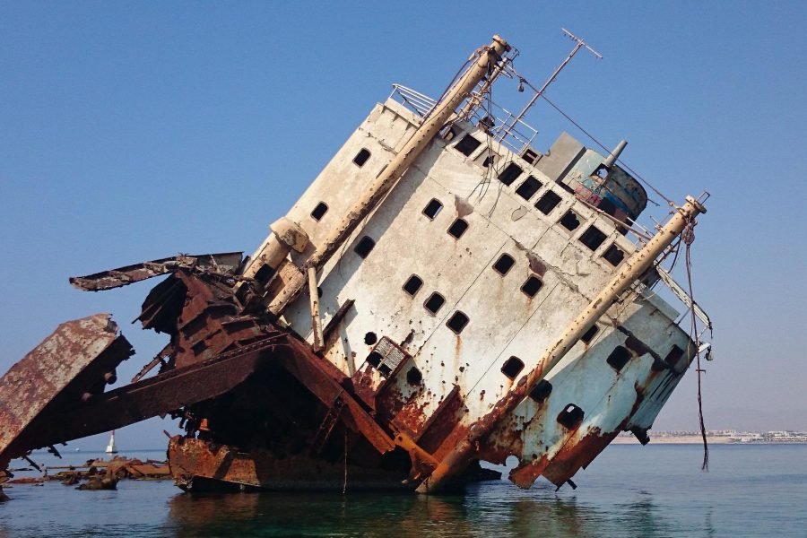 Tiran Island boat trip