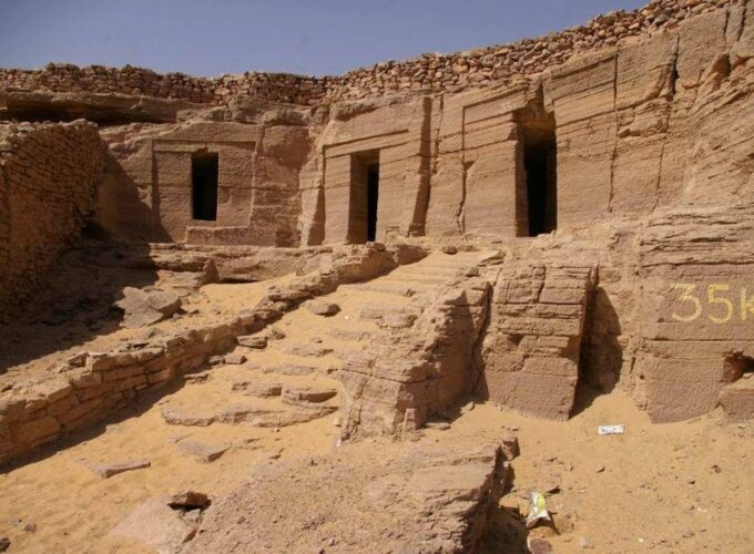 Esclusiva escursione Tombe dei Nobili privato ad Assuan con guida