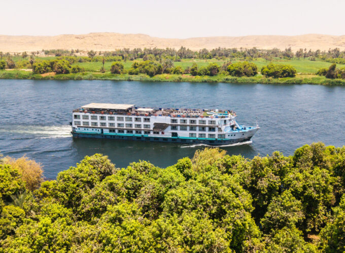 Spettacolare MS MayFlower Crociera sul Nilo: Tour Guidato da Luxor ad Assuan