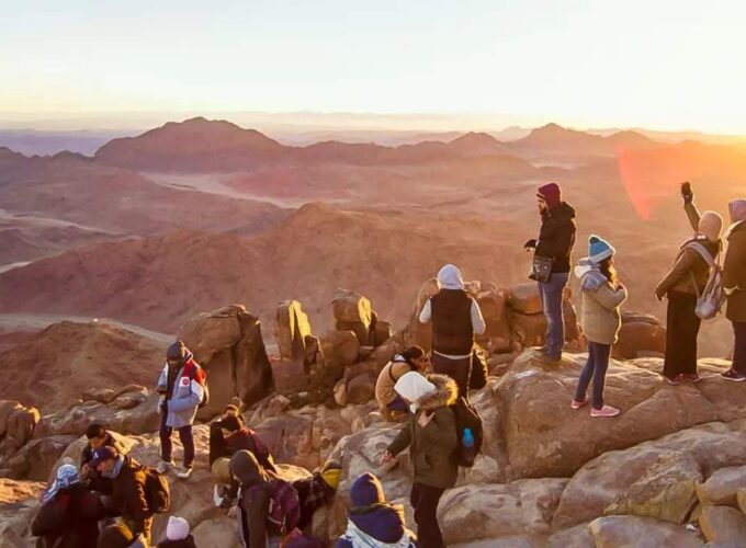 Safari in Jeep Sinai 4 giorni: Avventura Guidata nel Deserto
