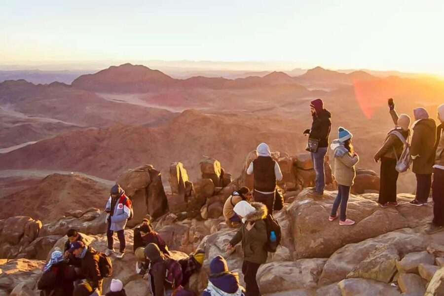 Safari in Jeep Sinai 4 giorni: Avventura Guidata nel Deserto